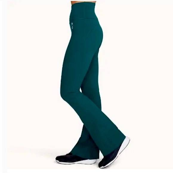 Lululemon Peloton Groove HR Flare Pants - Picture 3 of 17